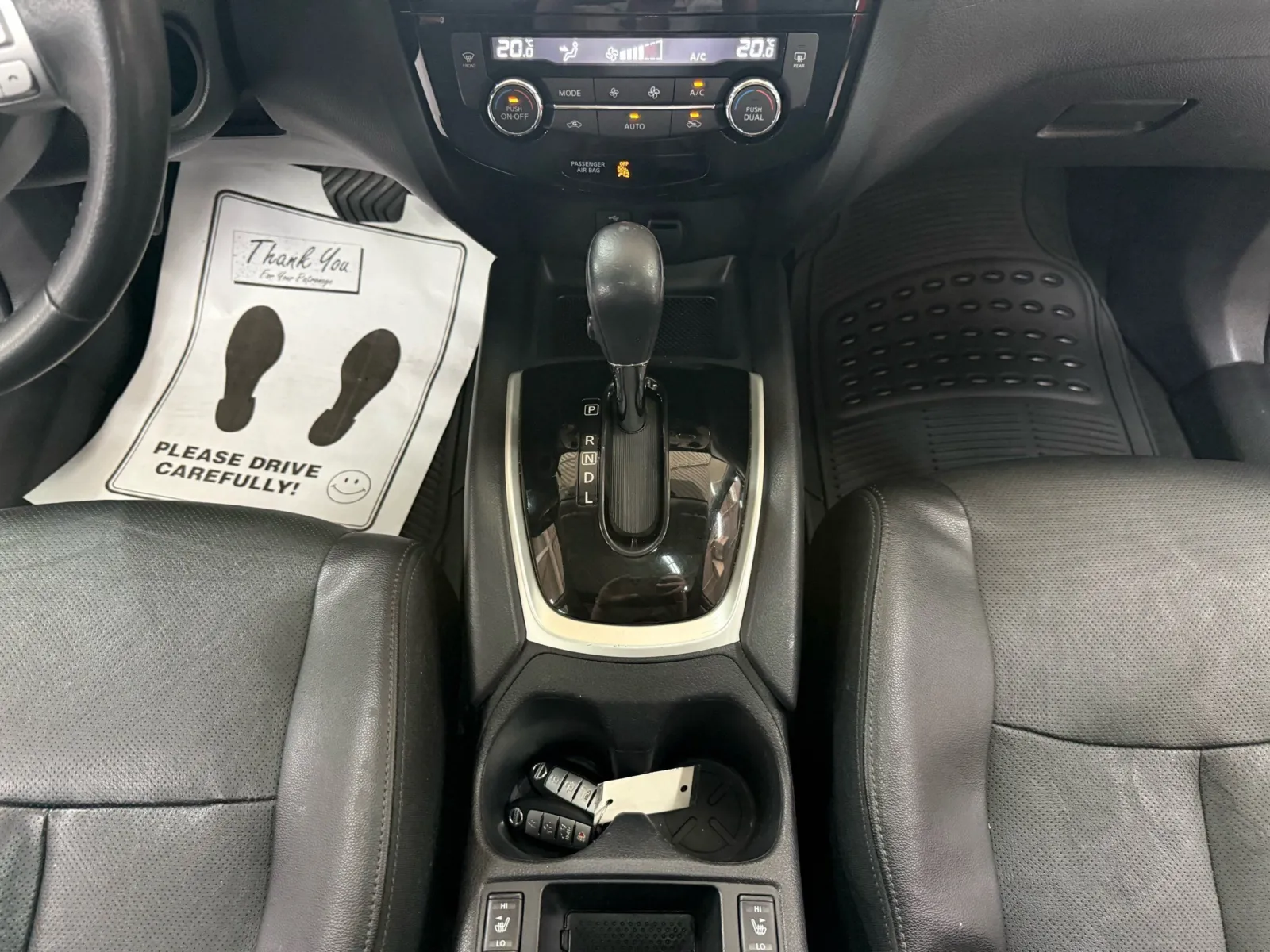 Nissan Rogue photo 22