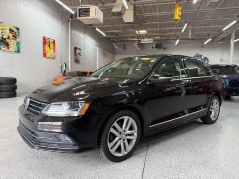 Black 2017 Volkswagen Jetta 1.8T SEL for sale in Troy, MI