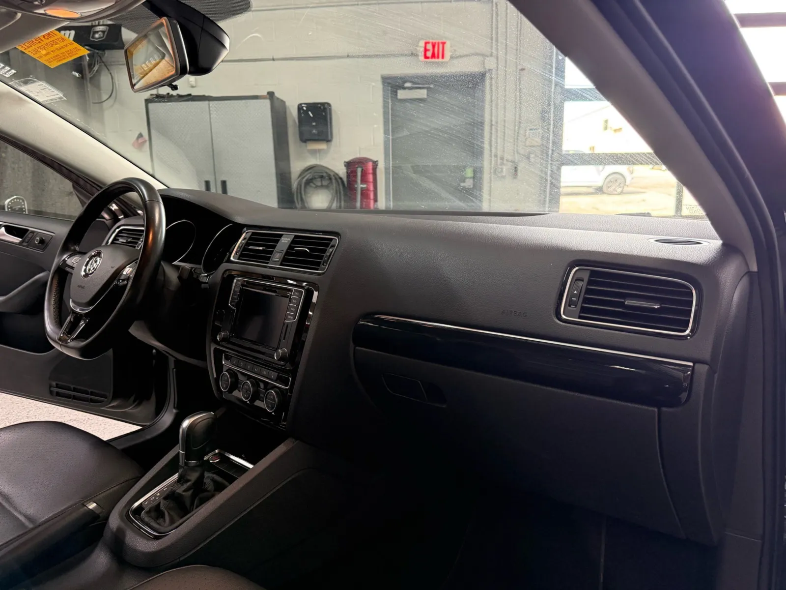 Volkswagen Jetta photo 15