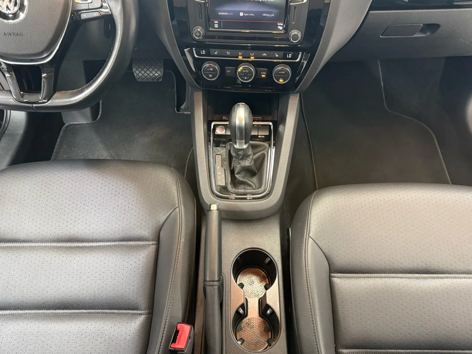 Volkswagen Jetta photo 21