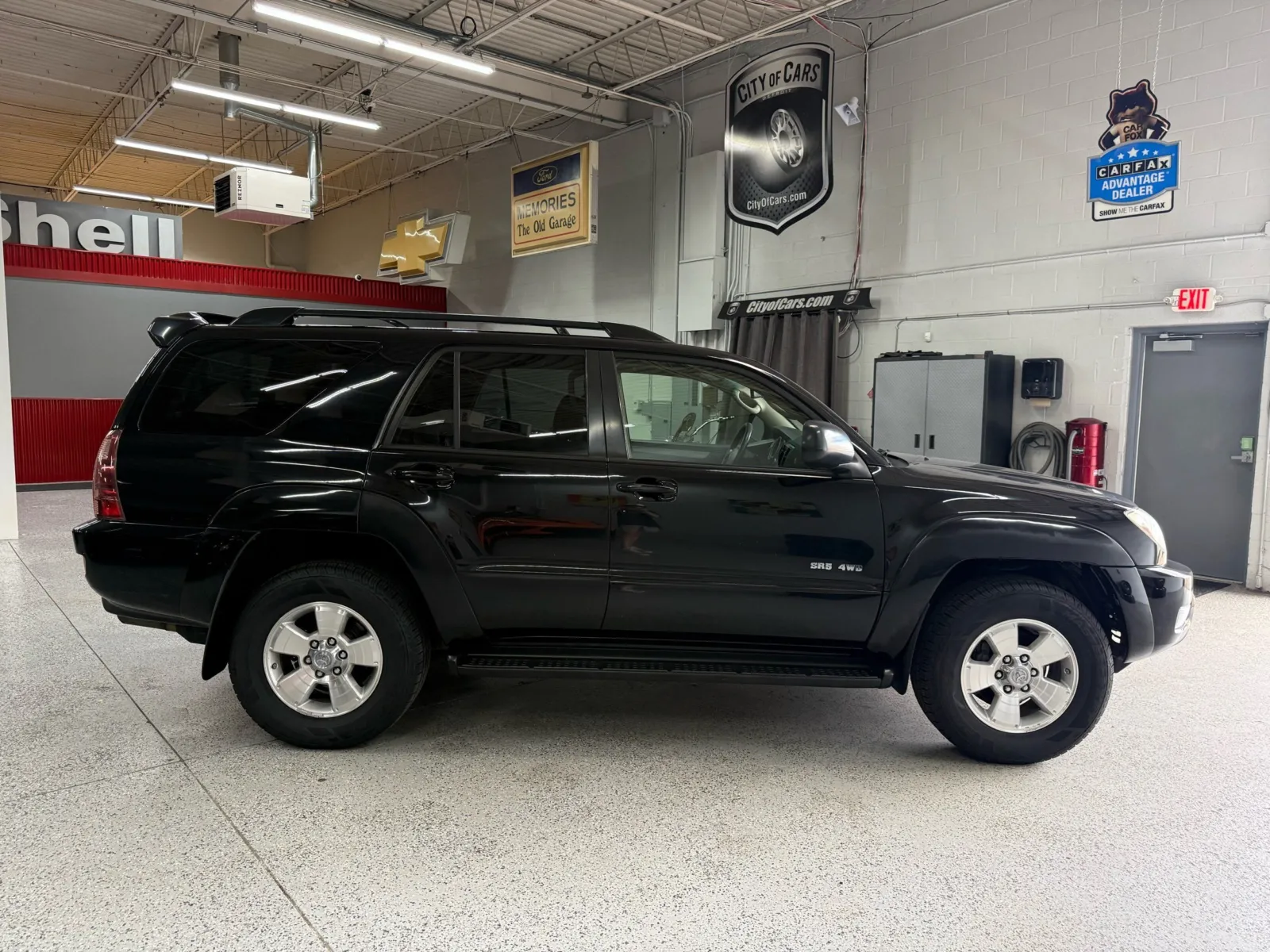 Toyota 4Runner photo 6