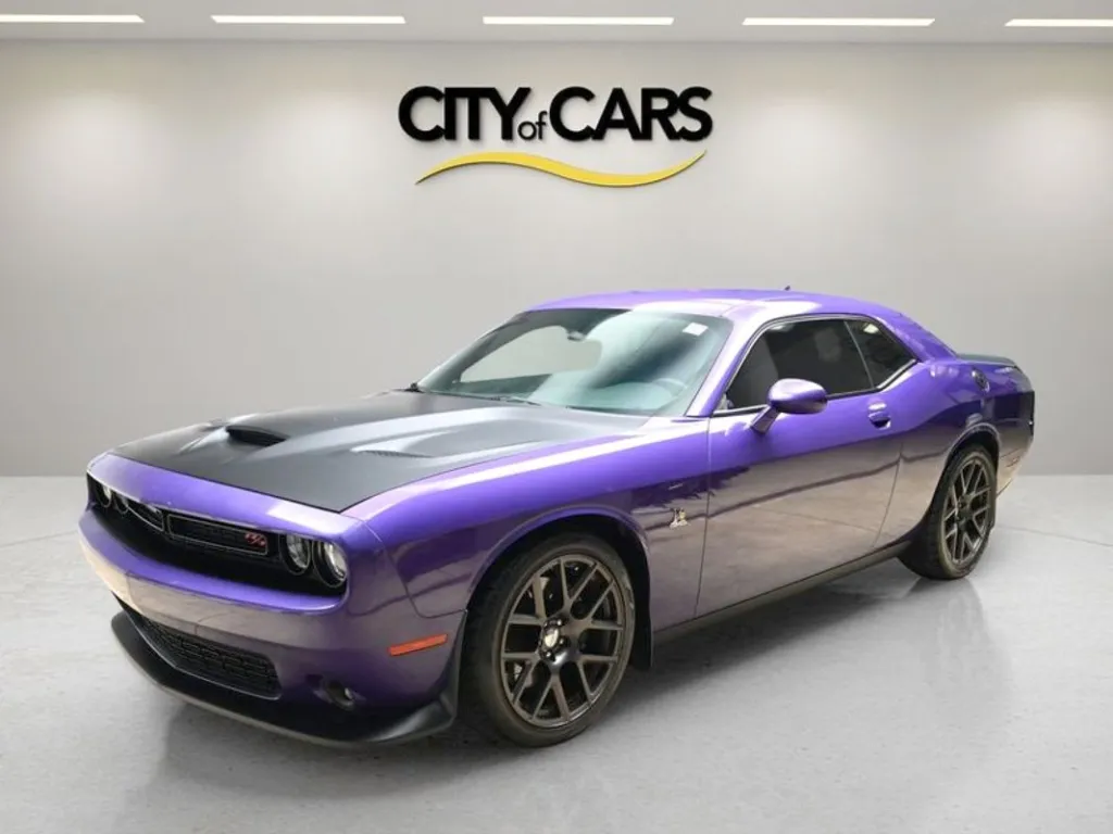 Used 2016 Dodge Challenger R/T Scat Pack for sale in Troy, MI at