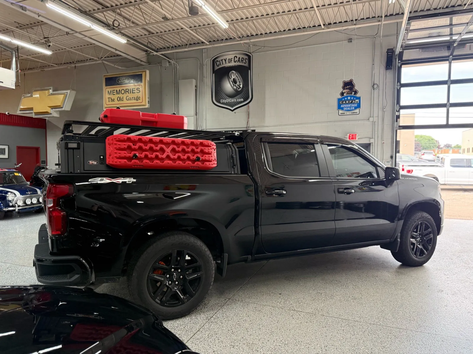 Chevrolet Silverado photo 7