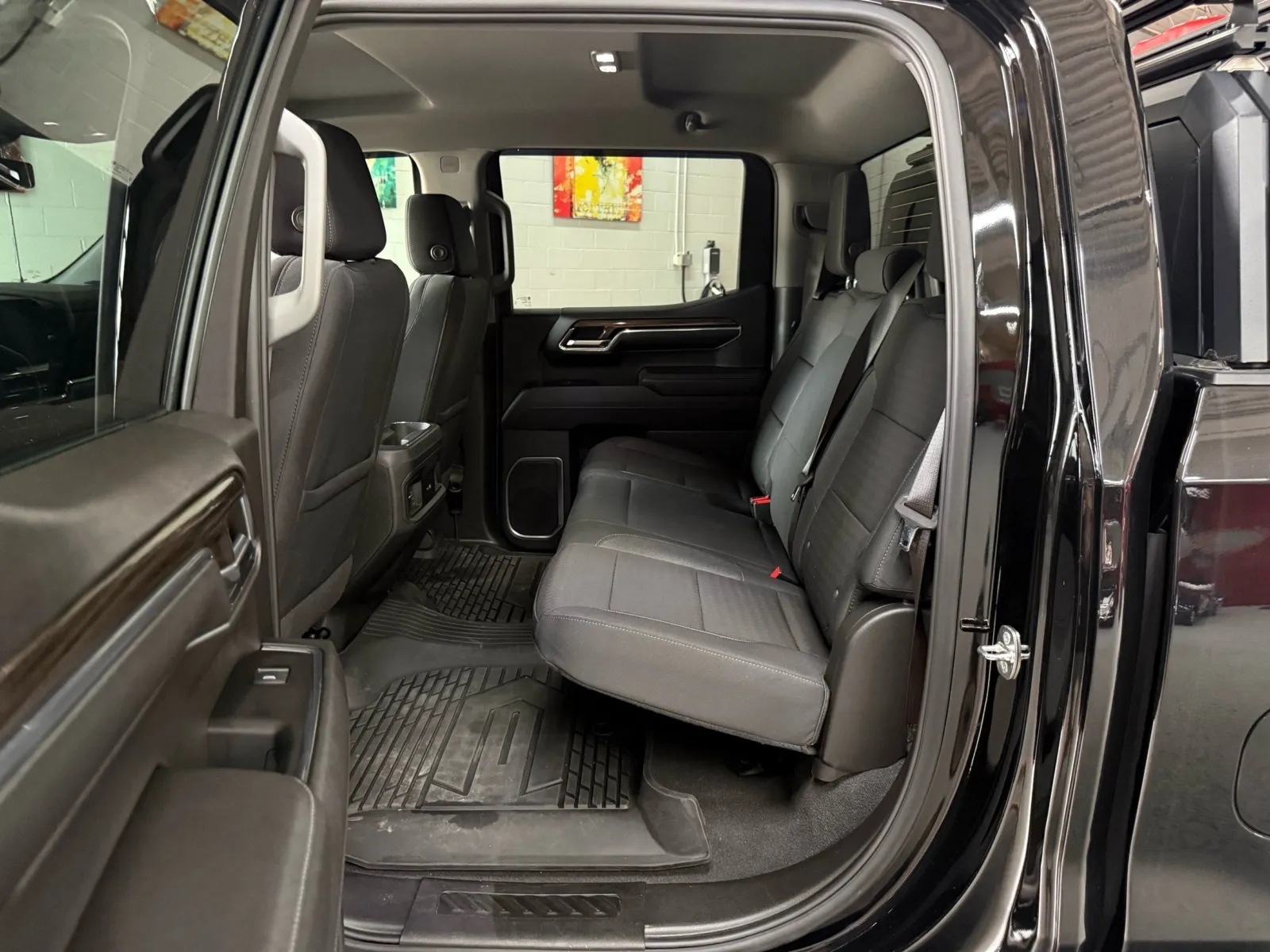 Chevrolet Silverado photo 13