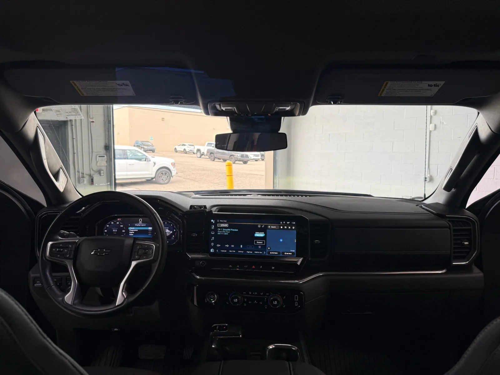 Chevrolet Silverado photo 20