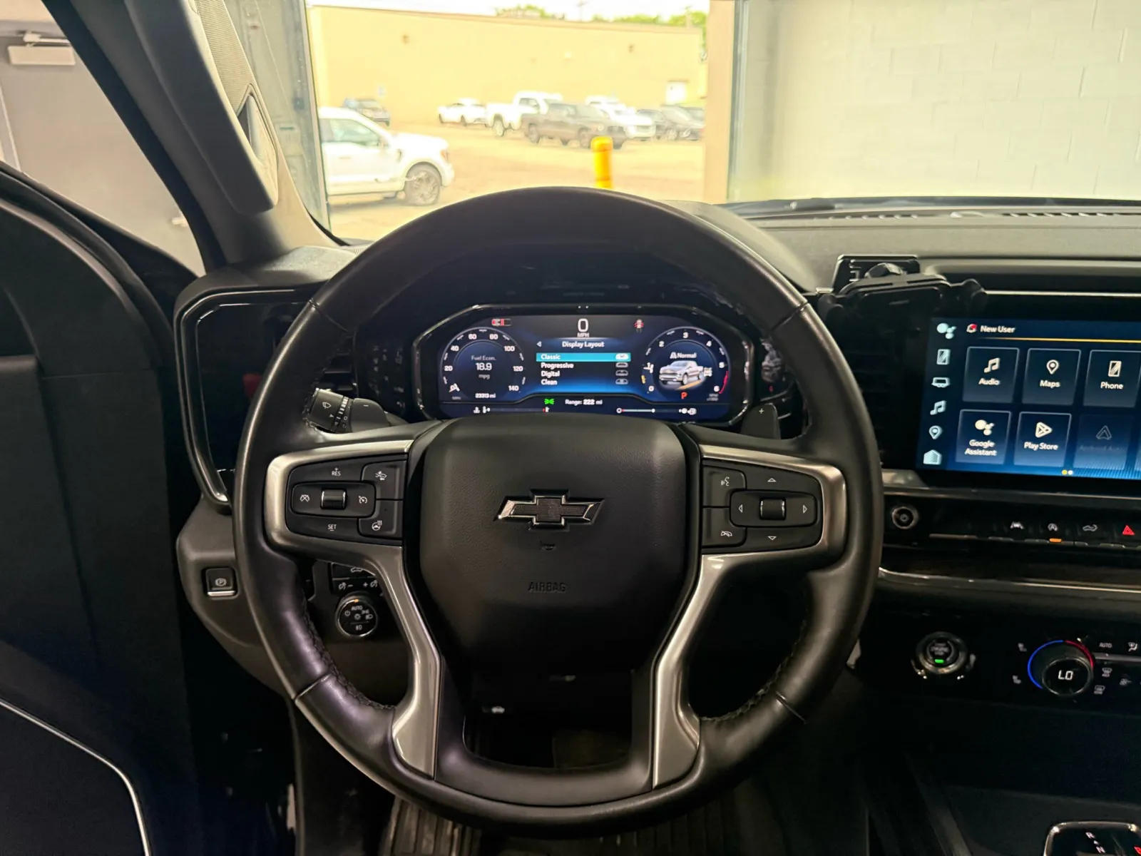 Chevrolet Silverado photo 23