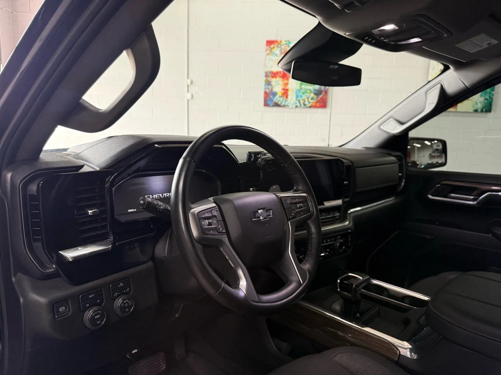 Chevrolet Silverado photo 11