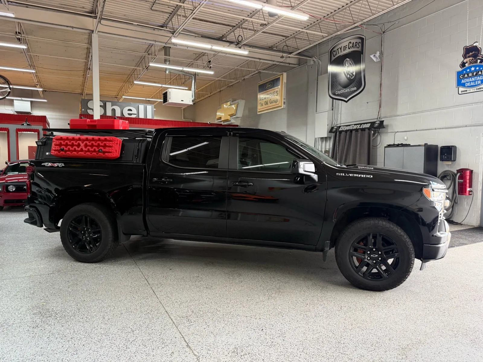 Chevrolet Silverado photo 8