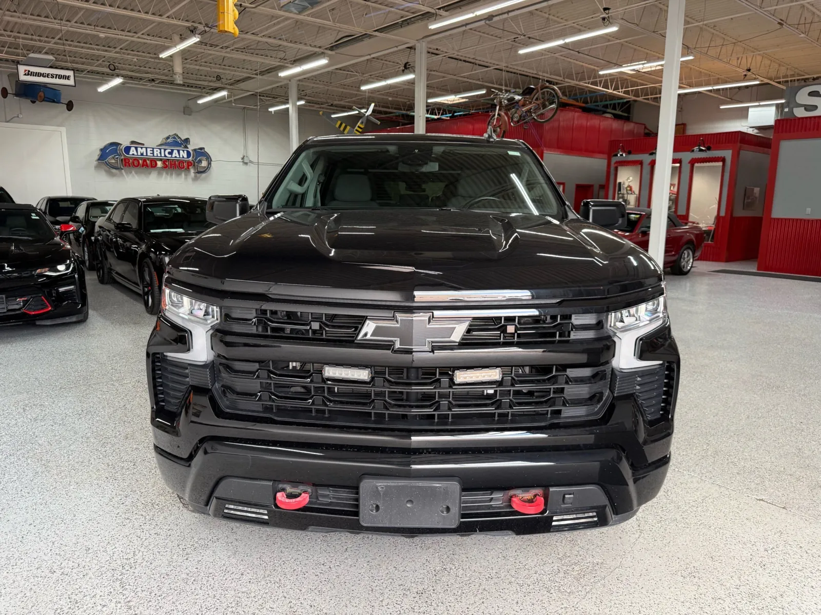 Chevrolet Silverado photo 10