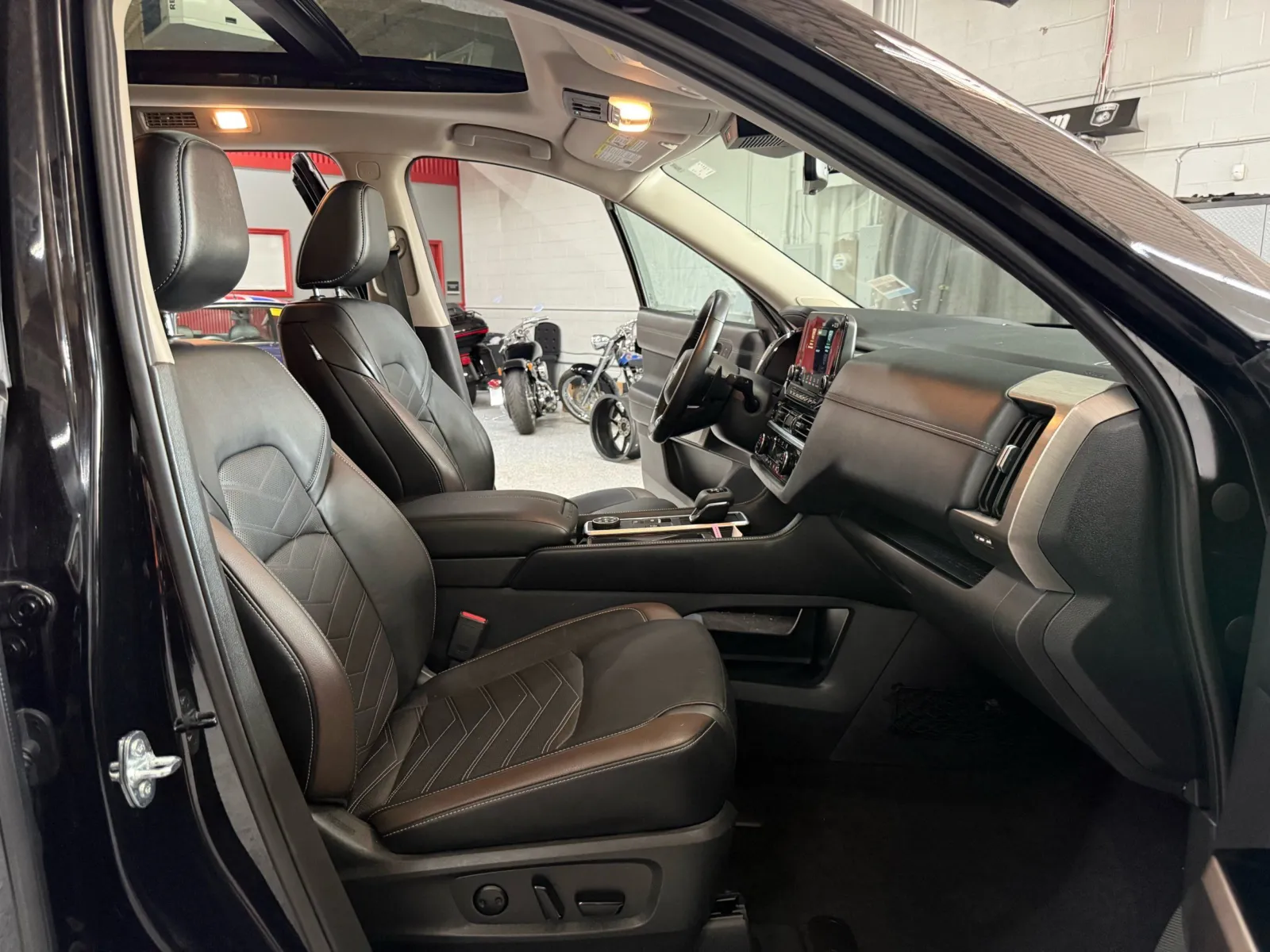 Nissan Pathfinder photo 17