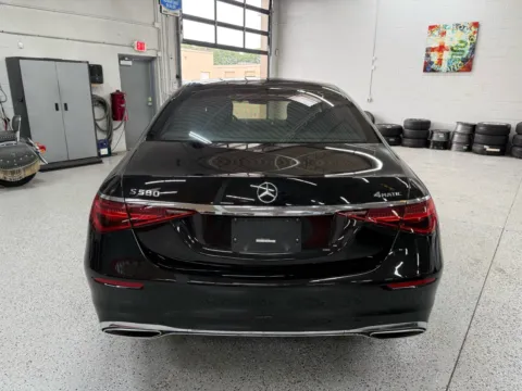 More photos of 2022 Mercedes-Benz S 580 4MATIC at City of Cars, MI