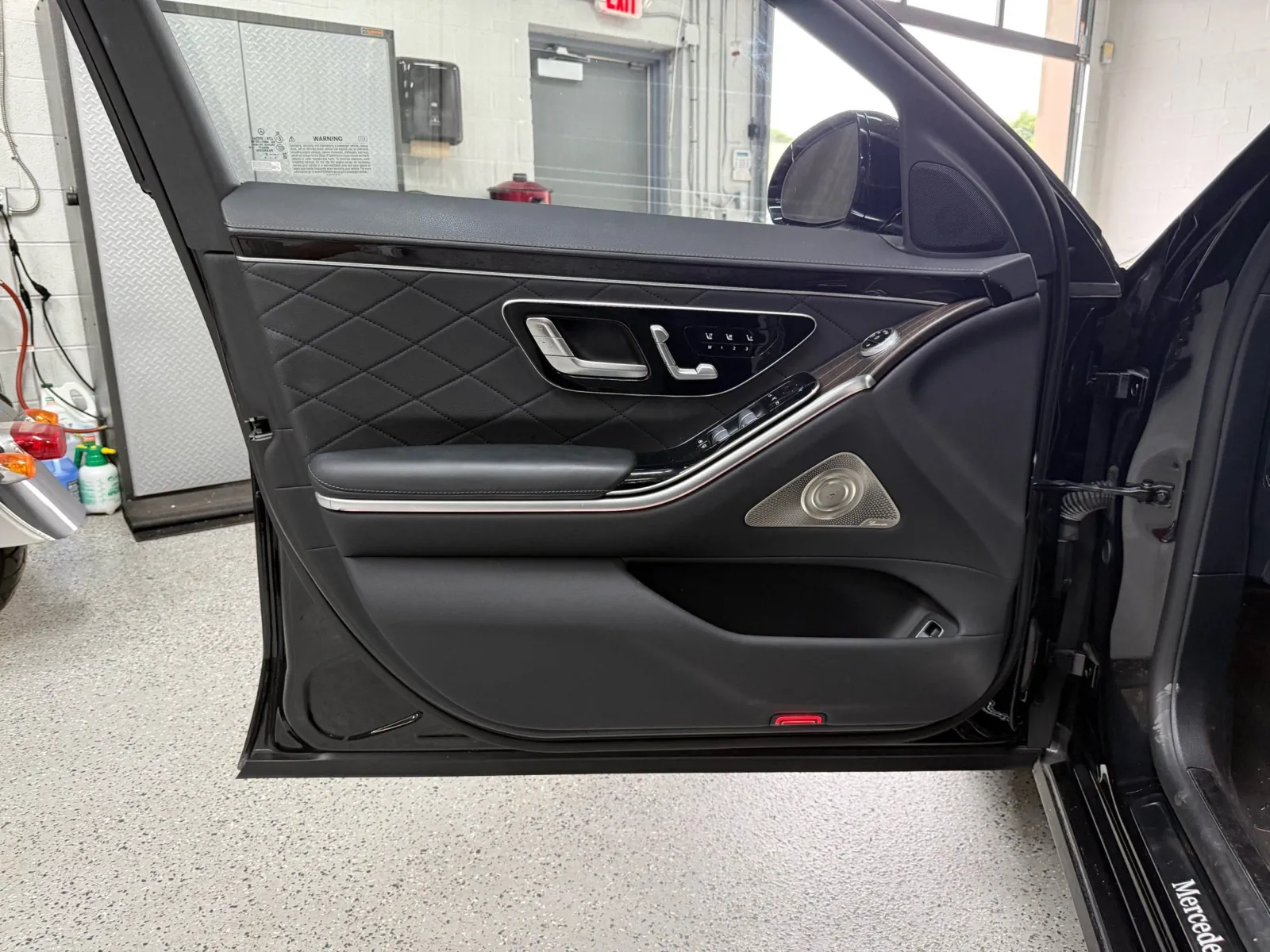 Mercedes-Benz S 580 photo 9