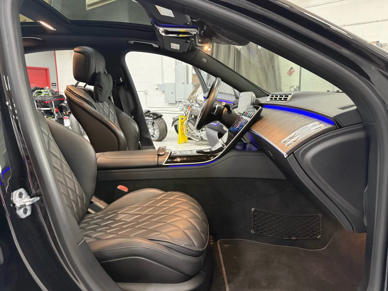 Mercedes-Benz S 580 photo 16