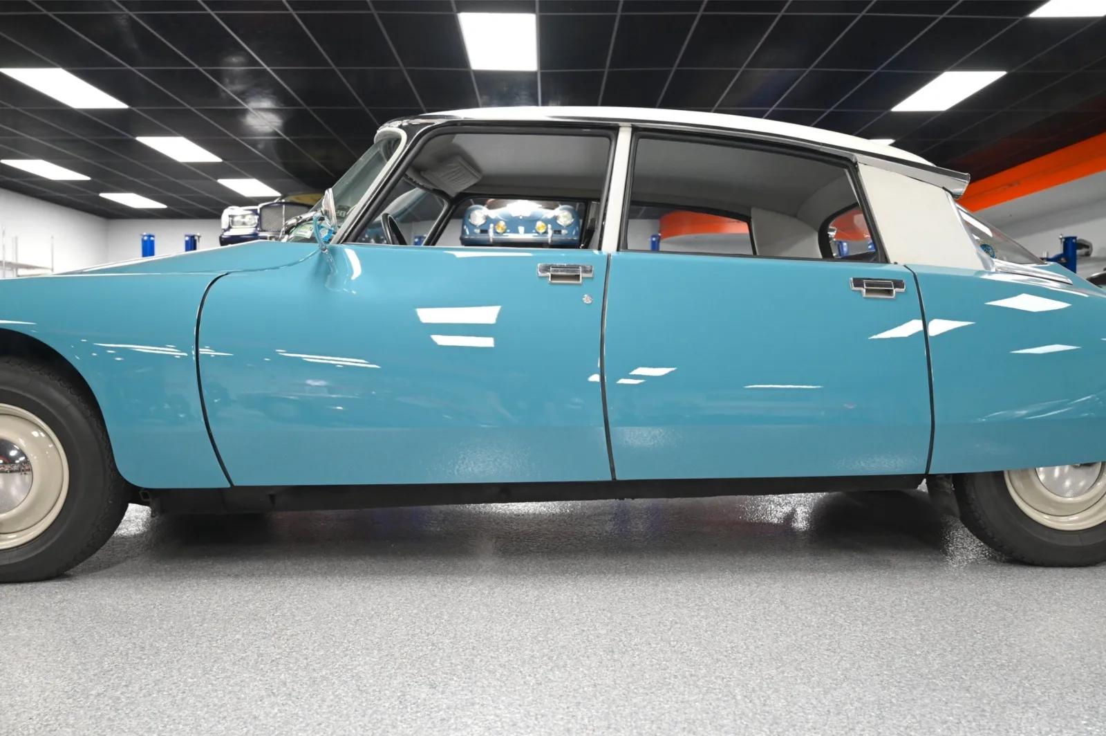 Citroen D Special photo 9