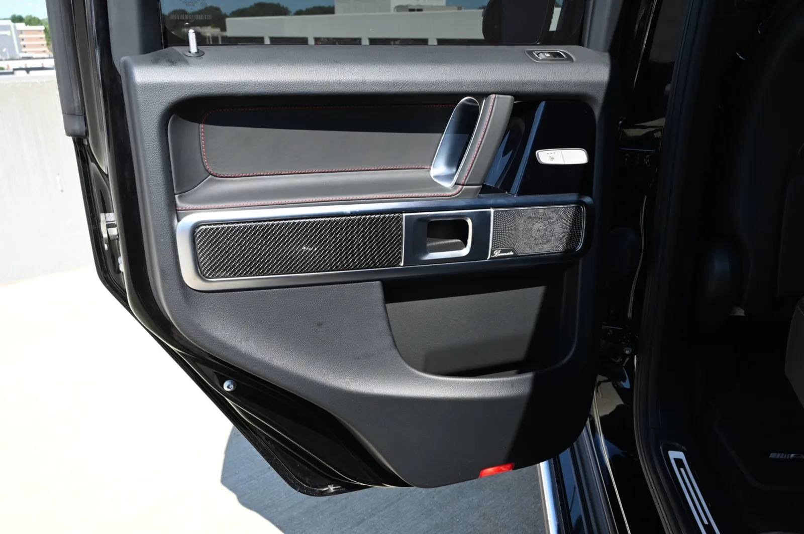 Mercedes-Benz G 550 photo 30