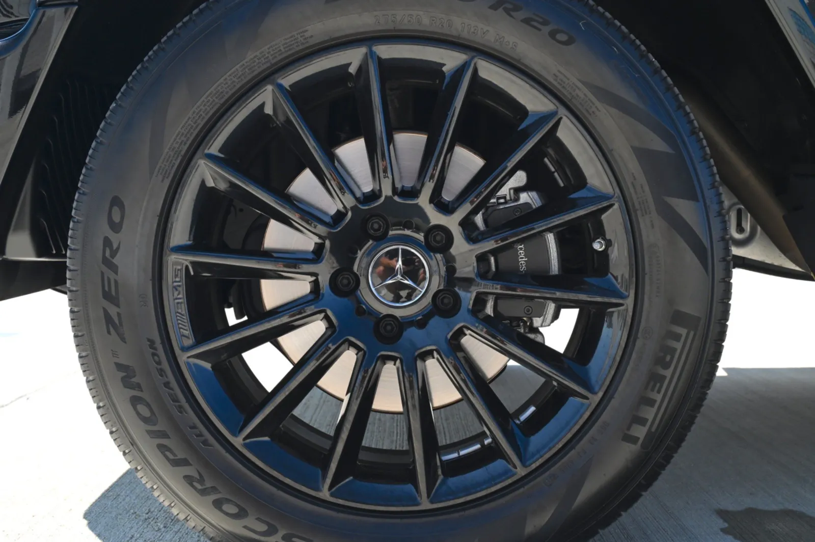Mercedes-Benz G 550 photo 18