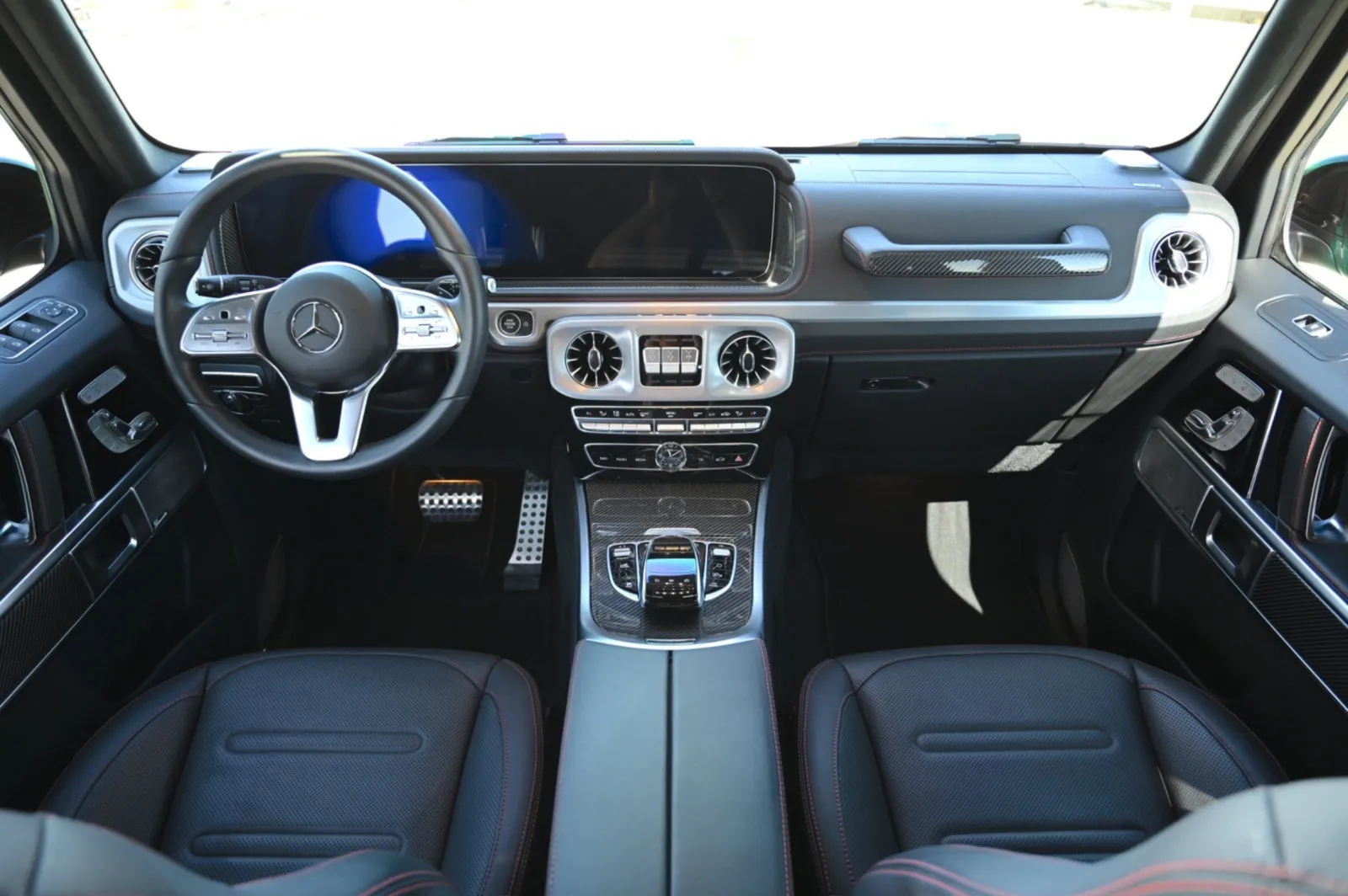 Mercedes-Benz G 550 photo 24