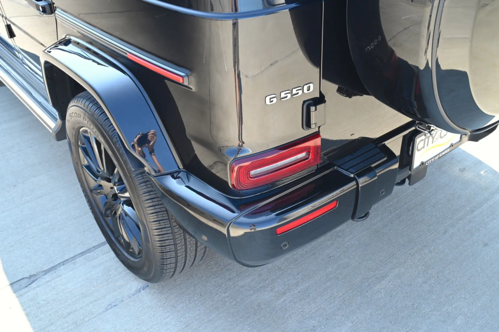 Mercedes-Benz G 550 photo 15