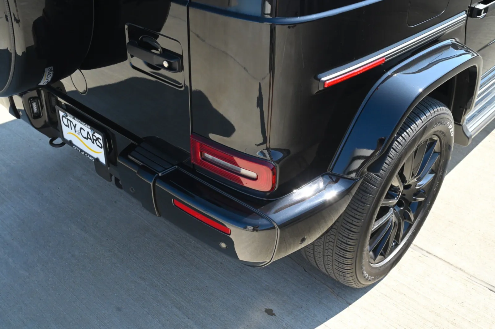 Mercedes-Benz G 550 photo 14