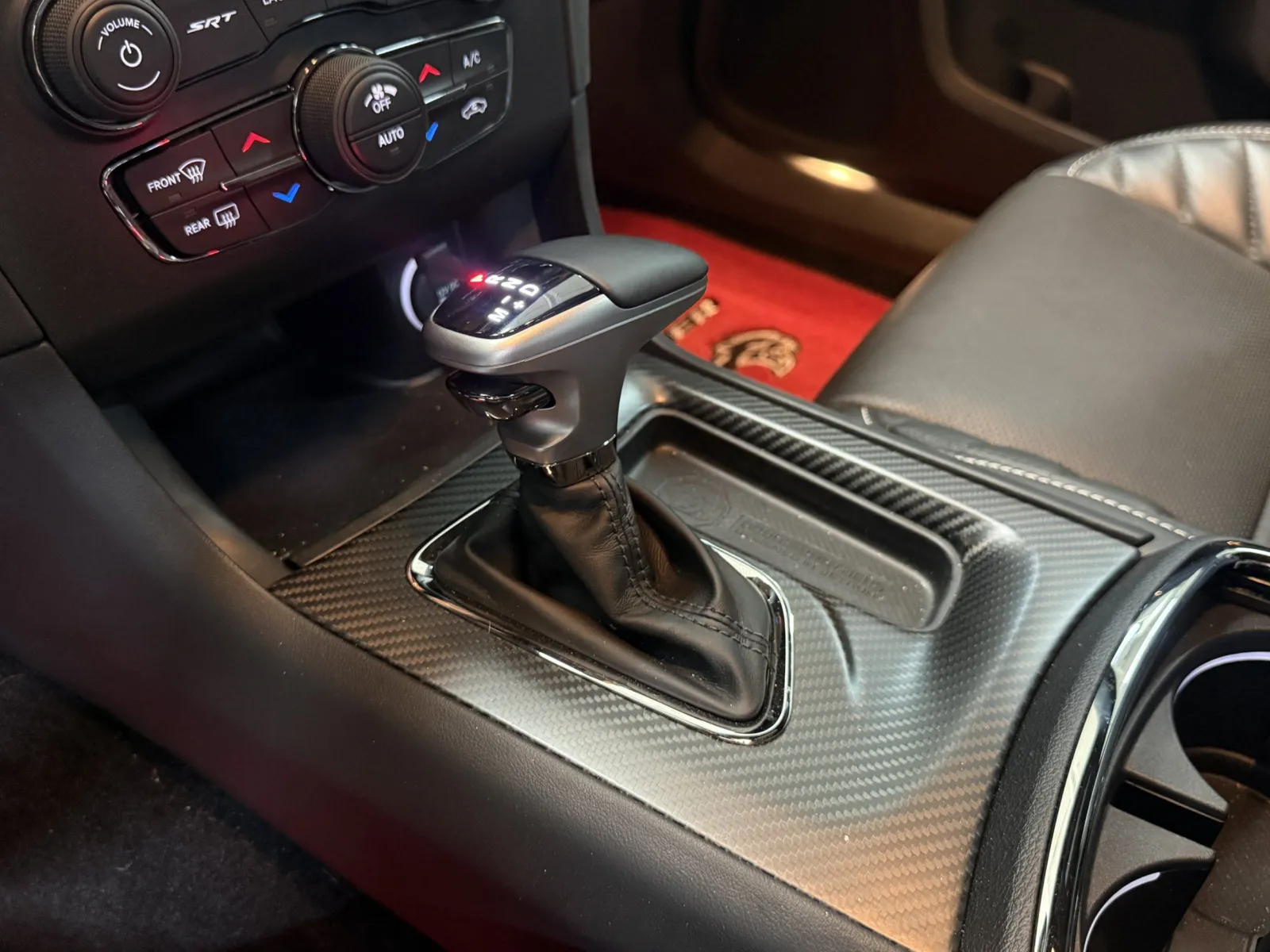 Dodge Charger photo 19