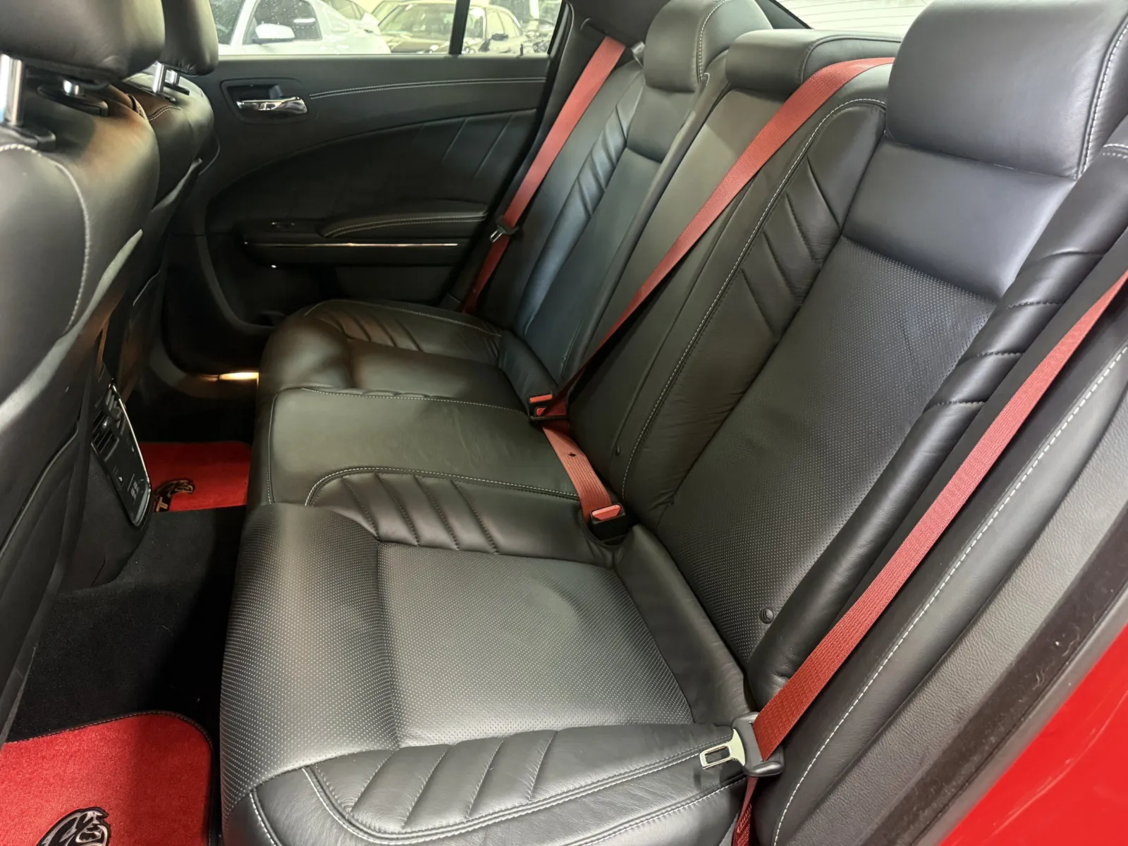 Dodge Charger photo 20