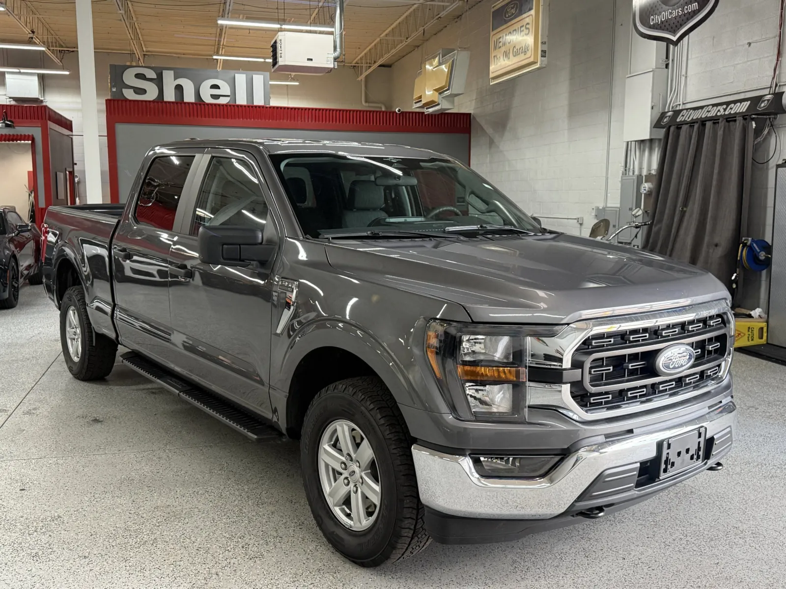 Ford F-150 photo 7