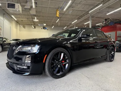 Black 2023 Chrysler 300 C for sale in Troy, MI