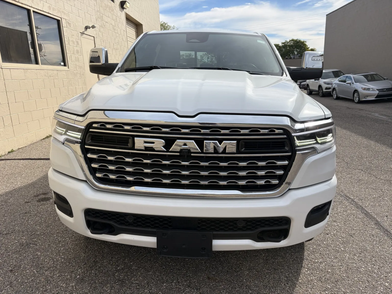 Ram 1500 photo 4