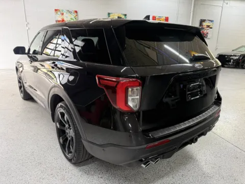 More photos of 2021 Ford Explorer ST at City of Cars, MI