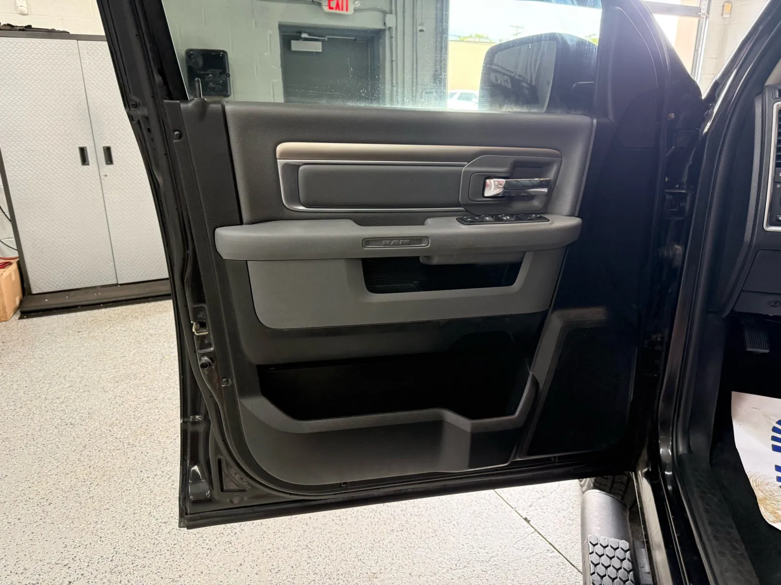 Ram 1500 photo 9