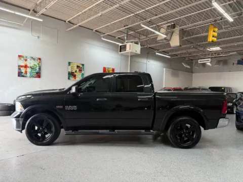 Photos of 2018 Ram 1500 SLT for sale in Troy, MI at City of Cars