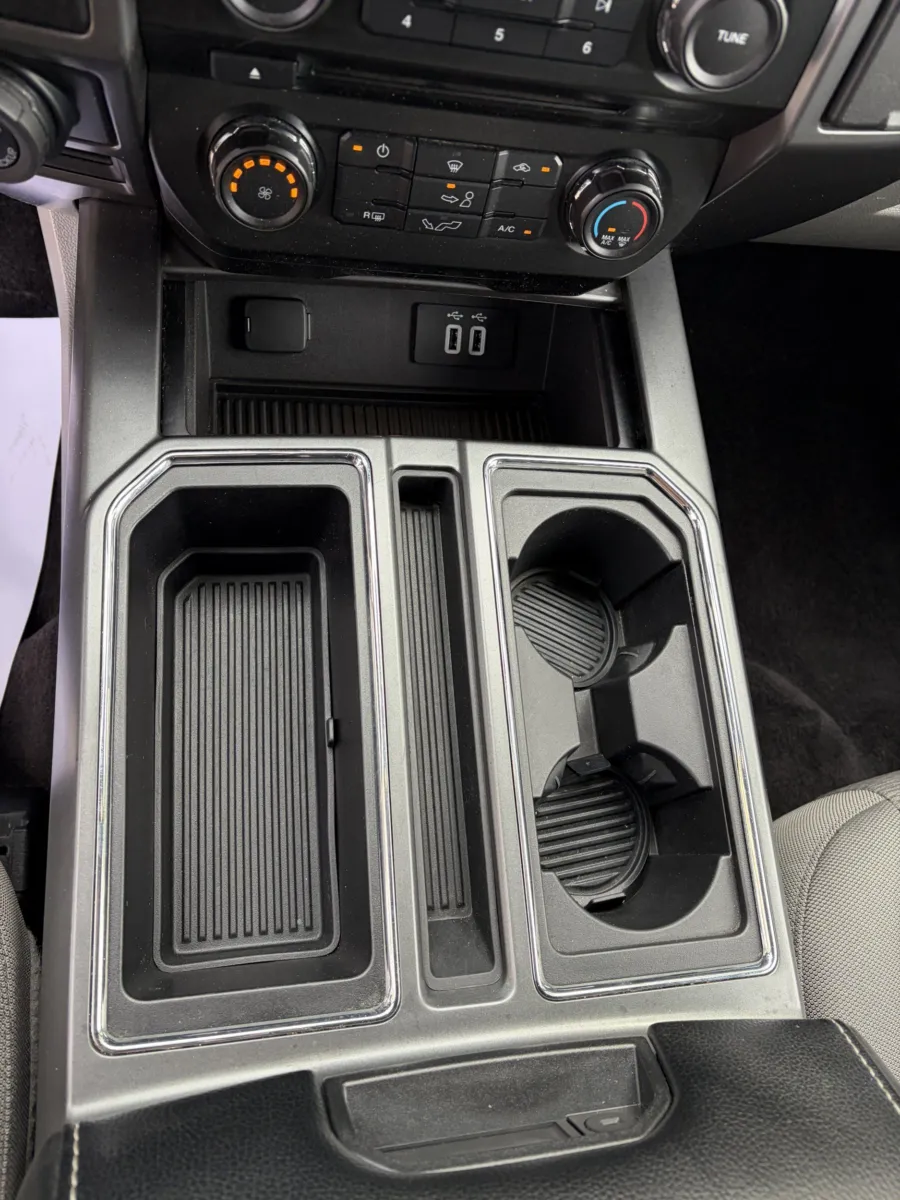 Ford F-150 photo 17