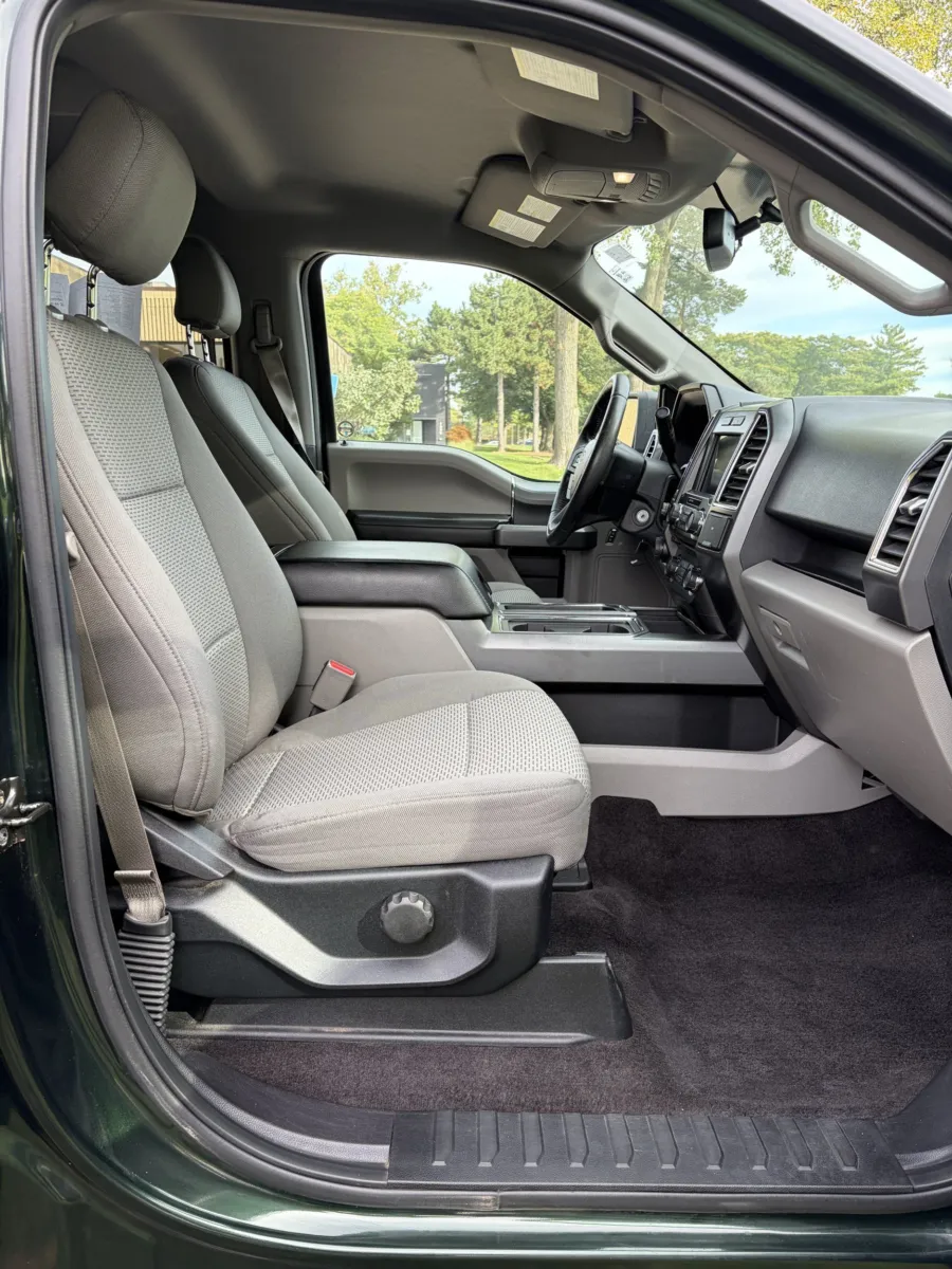 Ford F-150 photo 14