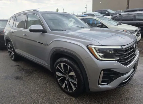 More photos of 2026 Volkswagen Atlas SEL Premium R-Line at City of Cars, MI