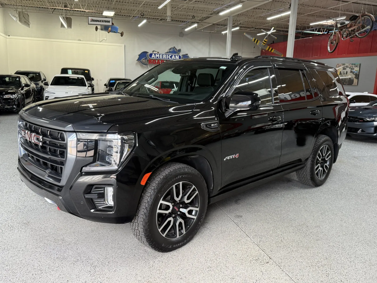 GMC Yukon photo 3