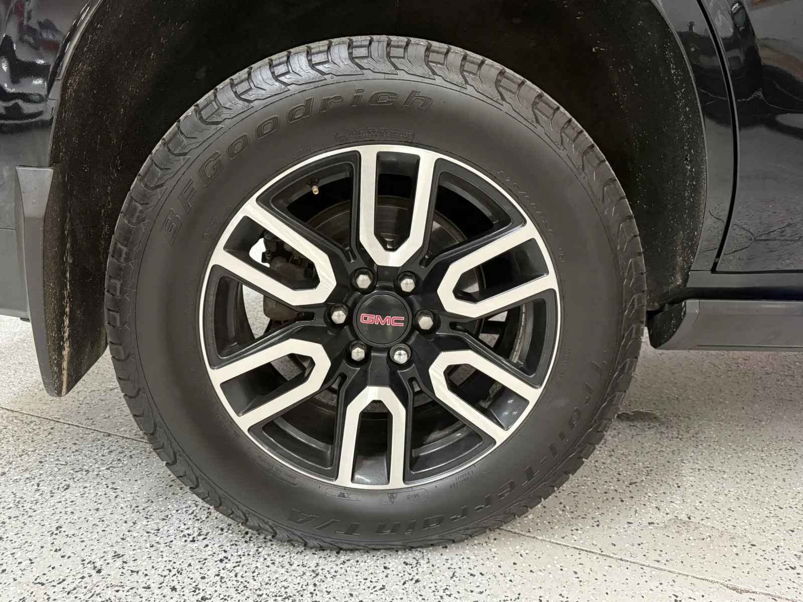 GMC Yukon photo 23
