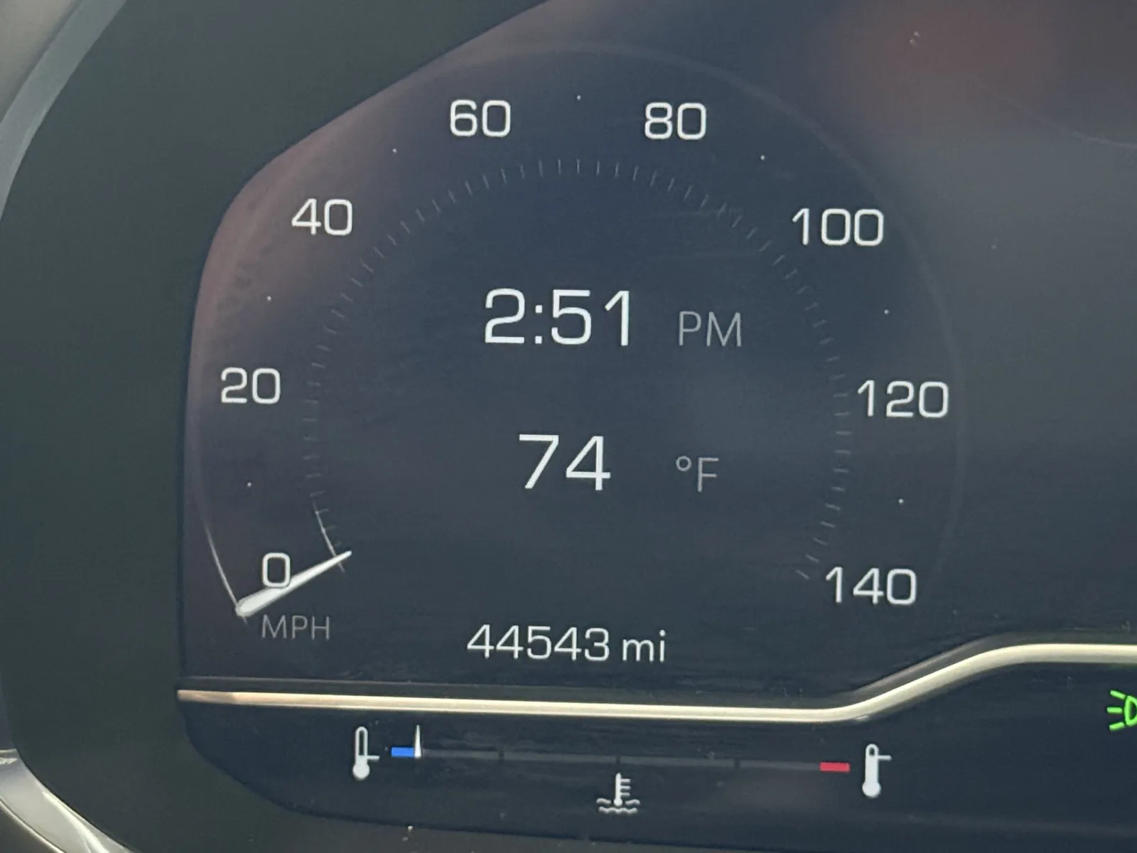 GMC Yukon photo 12
