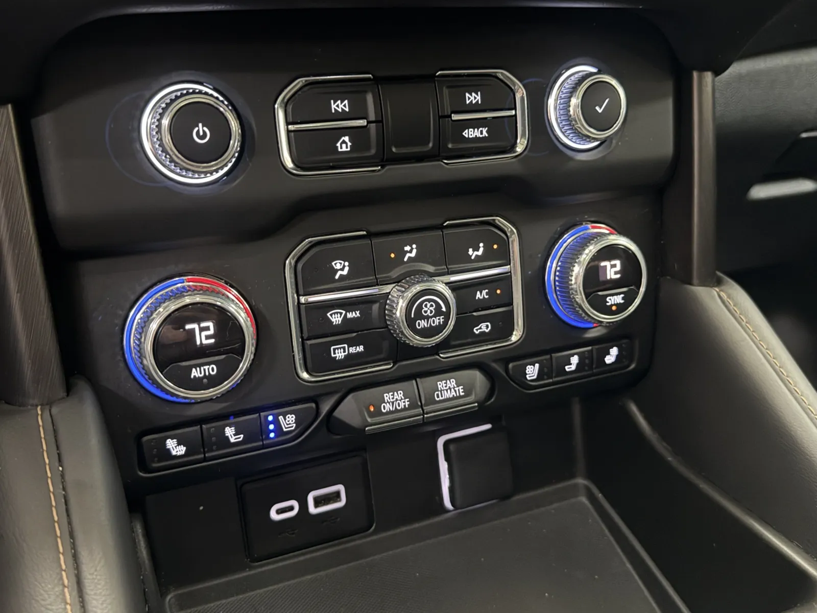 GMC Yukon photo 14