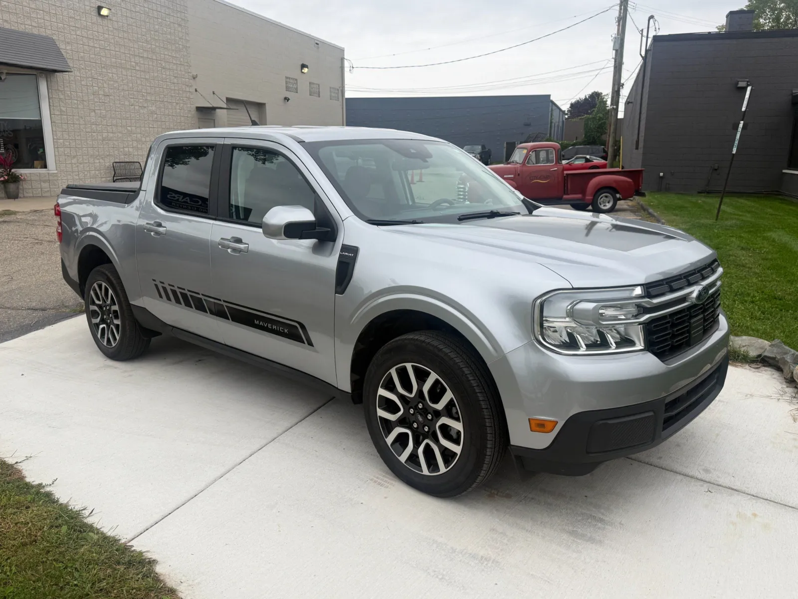 Ford Maverick photo 8