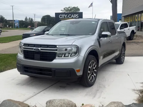 Silver 2022 Ford Maverick Lariat for sale in Troy, MI