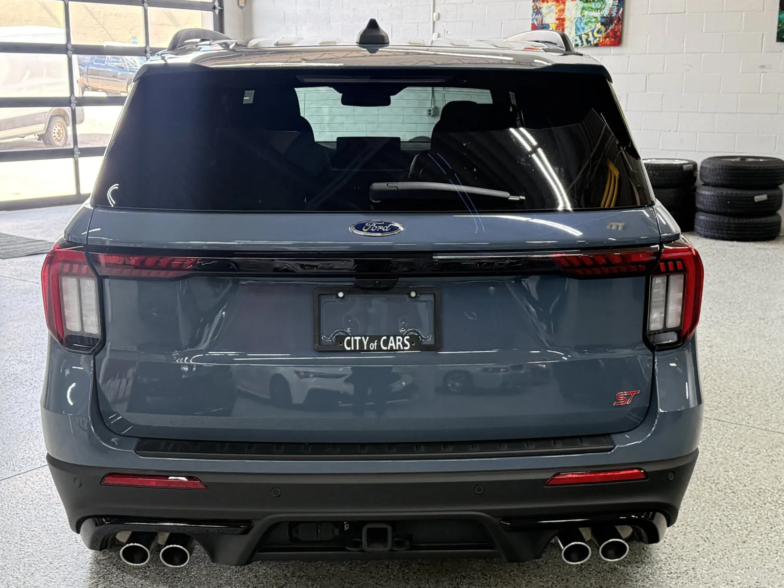 Ford Explorer photo 5