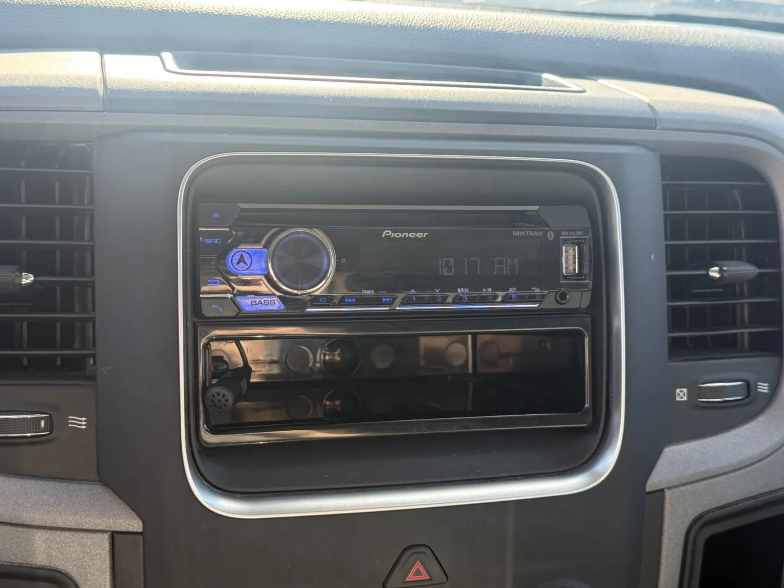Ram 1500 photo 12