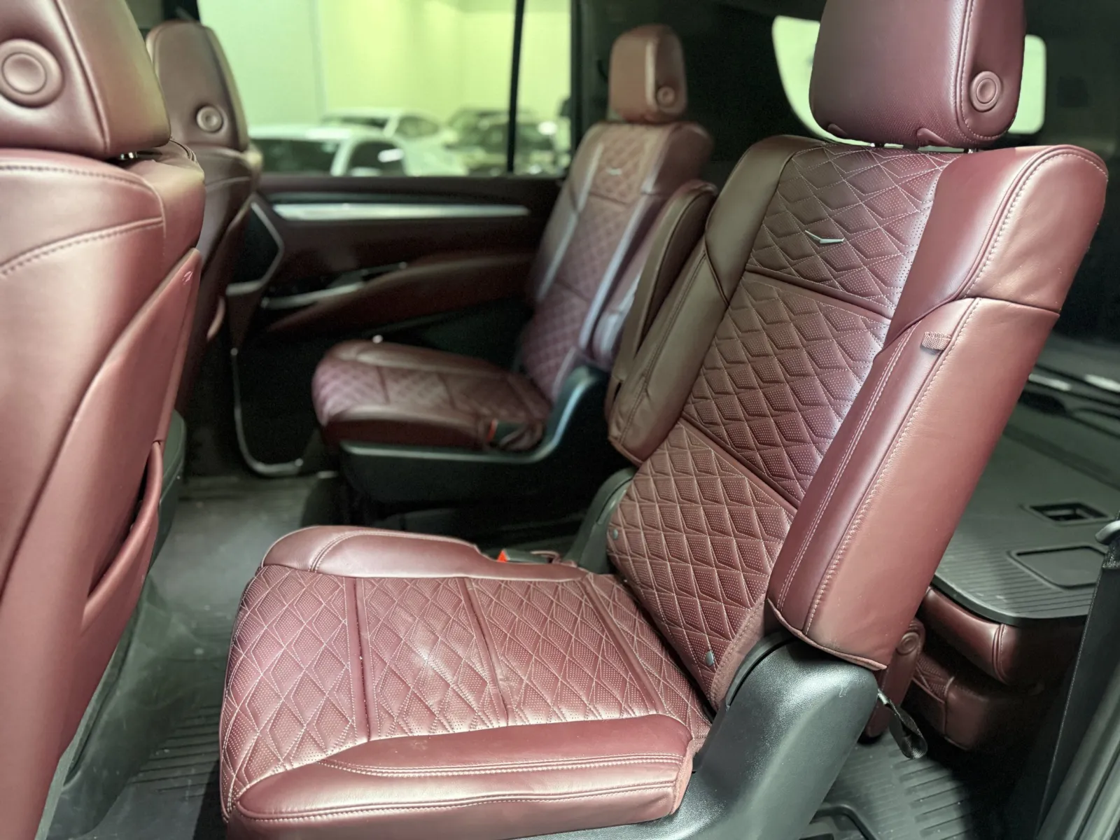 Cadillac Escalade ESV photo 17