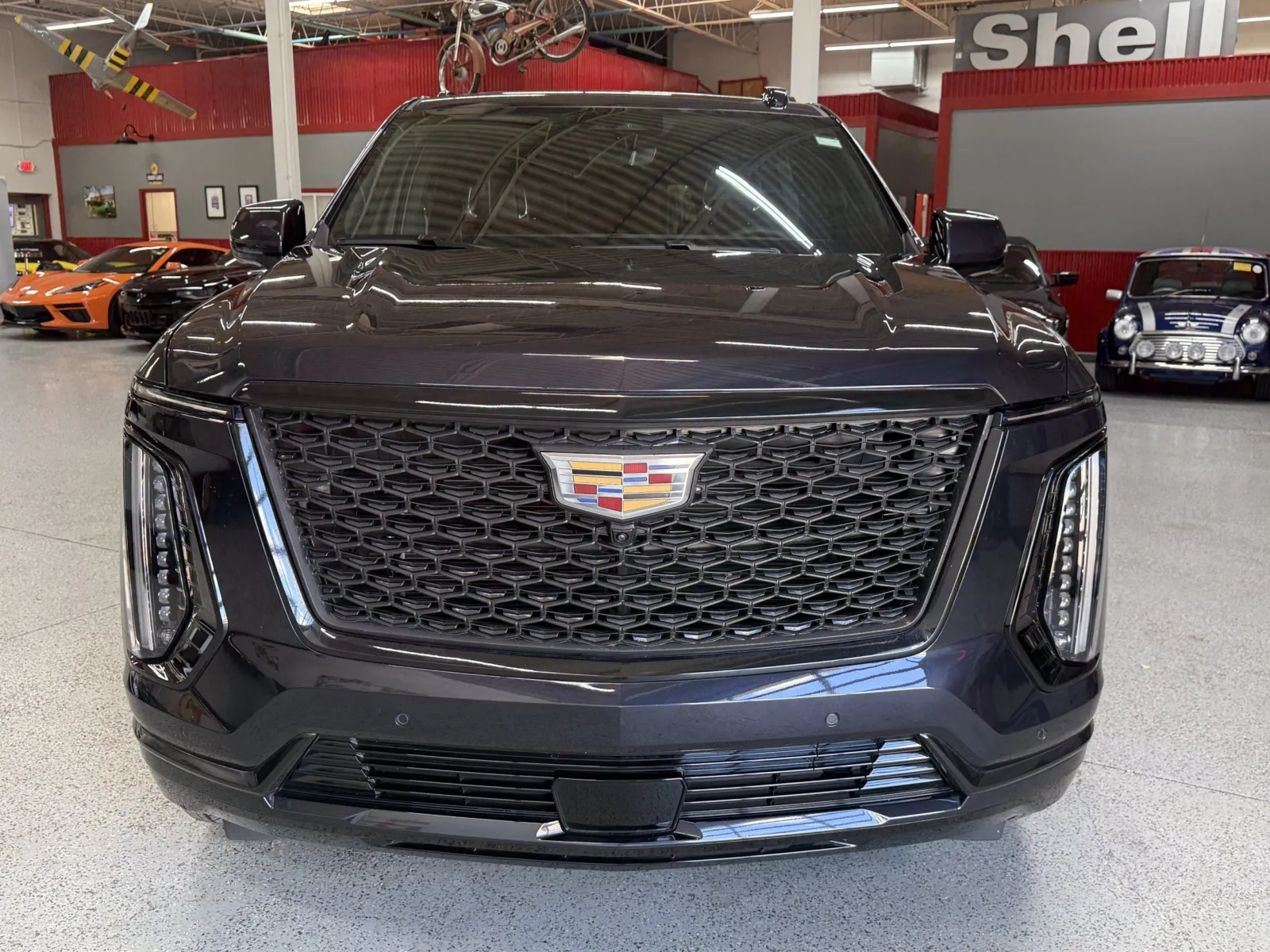 Cadillac Escalade ESV photo 10
