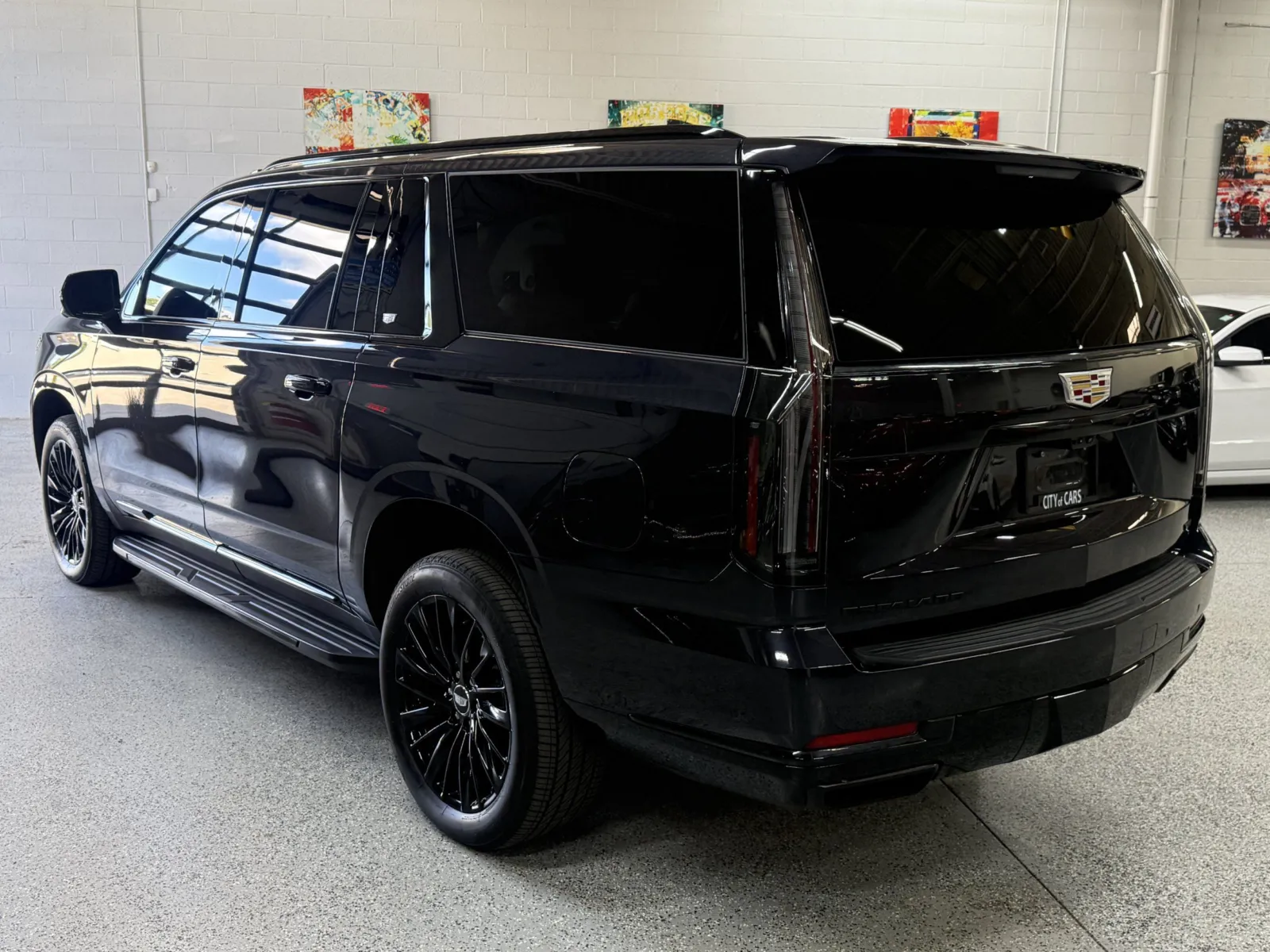 Cadillac Escalade ESV photo 3
