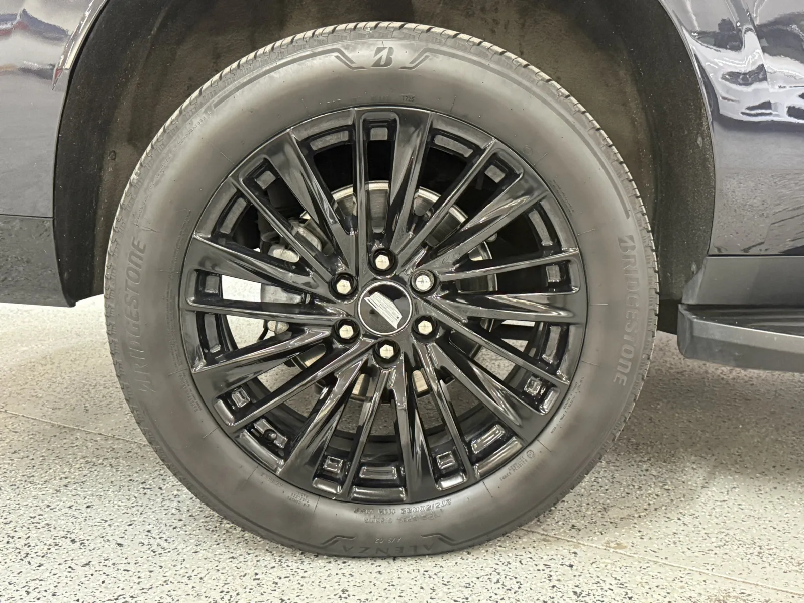 Cadillac Escalade ESV photo 24