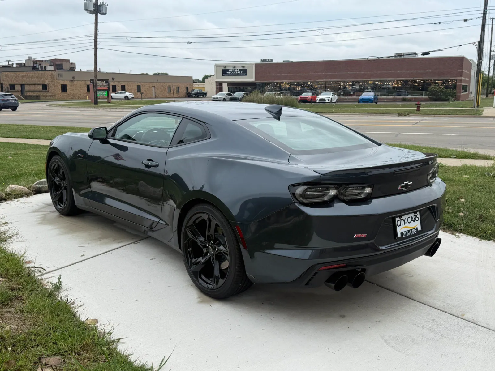 Chevrolet Camaro photo 4