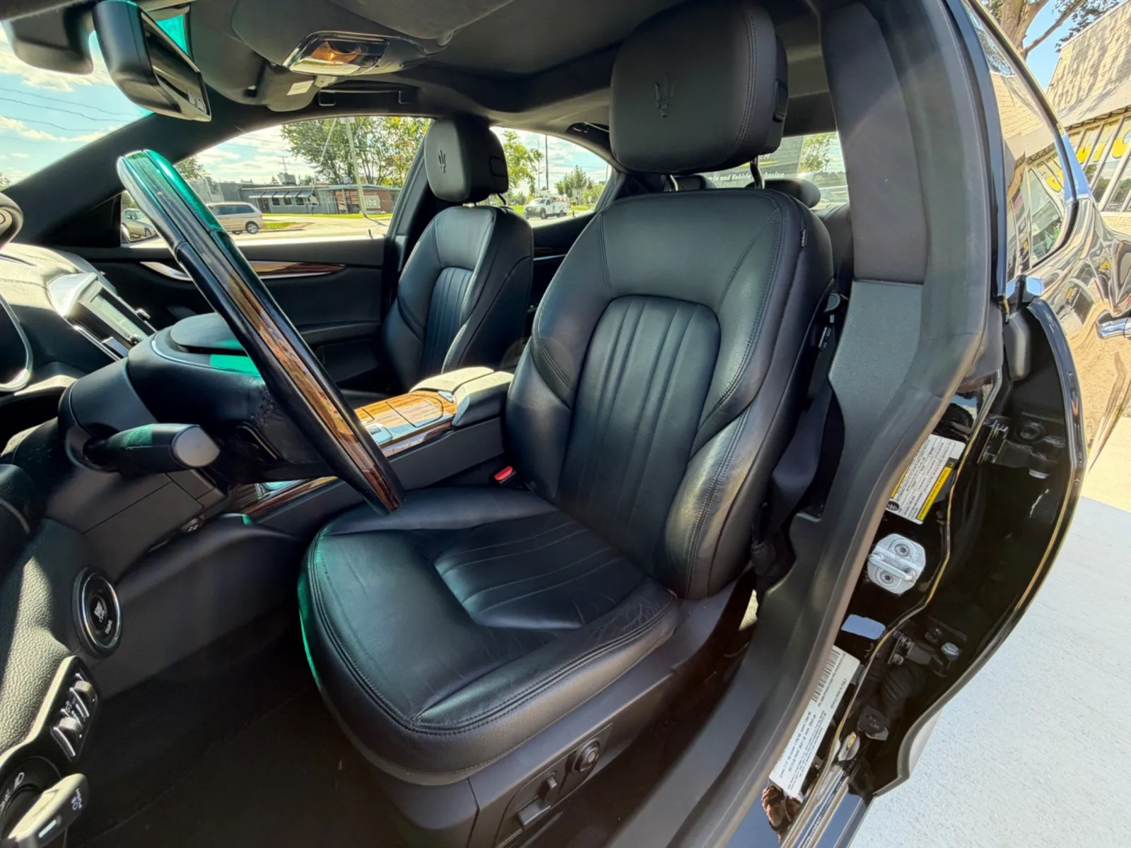 Maserati Ghibli photo 18