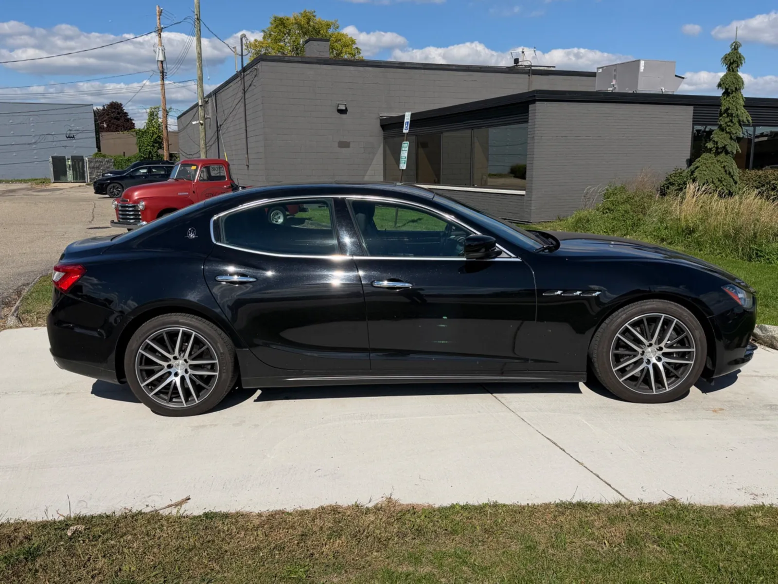Maserati Ghibli photo 4