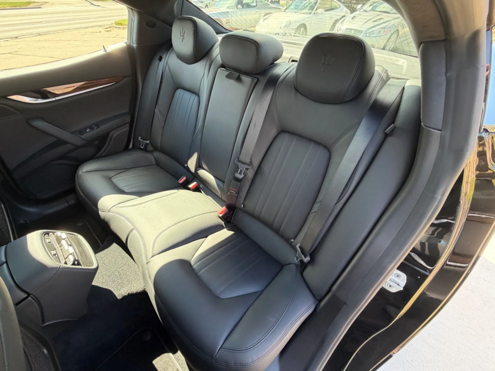 Maserati Ghibli photo 29
